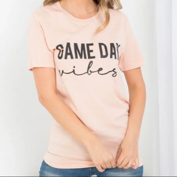 ‘Game Day Vibes’ Short Sleeve Graphic Tee - Picture 6 of 7